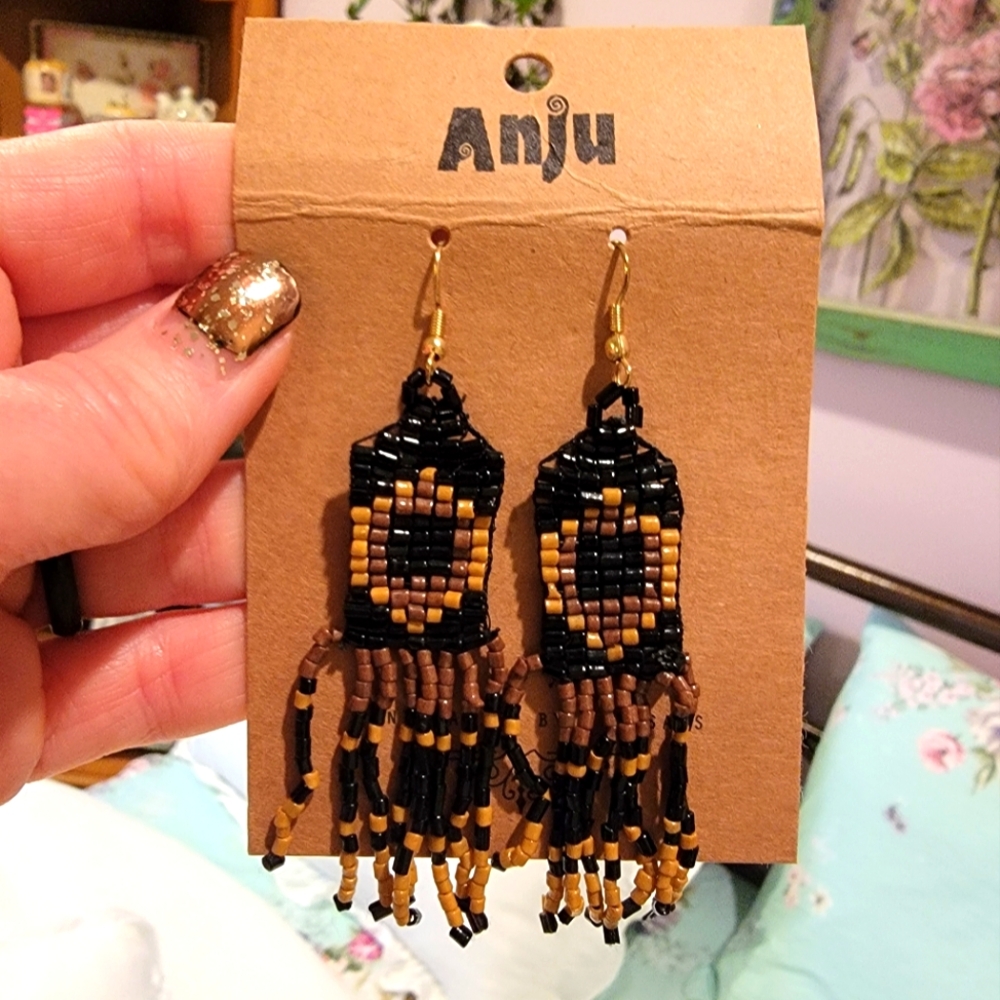 Anju Safari glass bead earrings